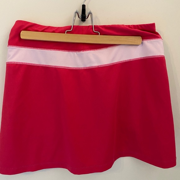 Tennis skirt - Picture 2 of 2